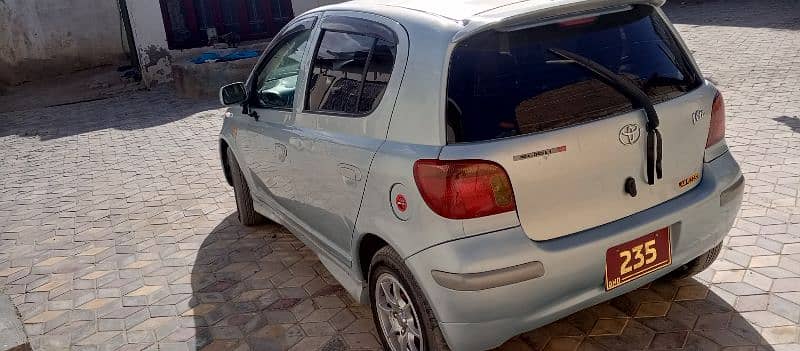 Toyota Vitz 2003 5