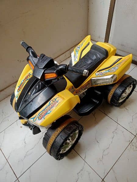 Battery Operated 4 Wheel ATV JY-20F8 in Very Good Condition 0