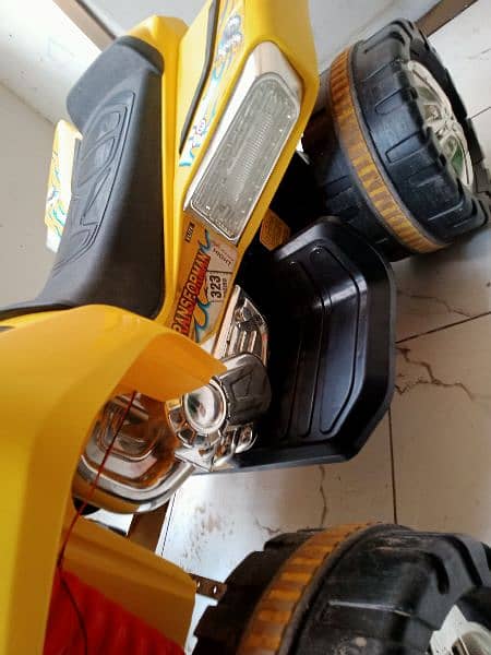 Battery Operated 4 Wheel ATV JY-20F8 in Very Good Condition 5