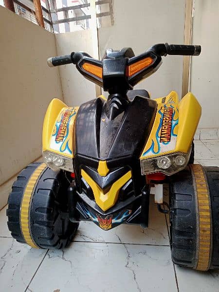 Battery Operated 4 Wheel ATV JY-20F8 in Very Good Condition 6