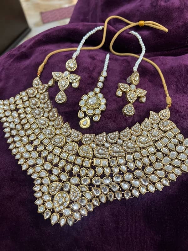 gutka kundan beautiful bridal set 3