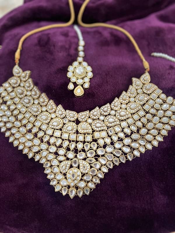 gutka kundan beautiful bridal set 5