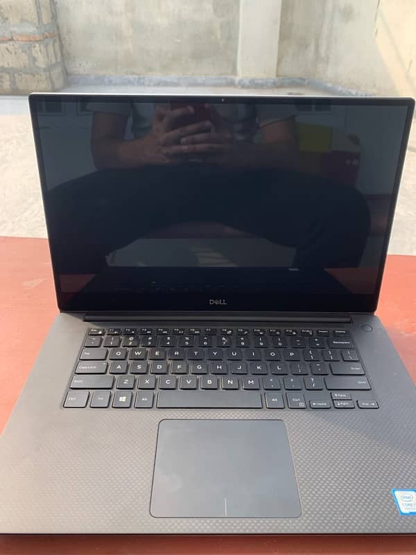 Dell Precision 5540 i7/9th Gen 16/512,4GB Nvidia Quadro T1000 4K Touch 4