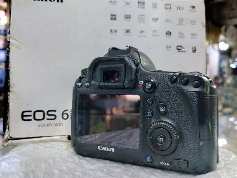 Canon 6D Fullframe Body | with original box 4