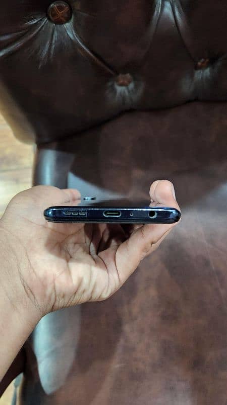 Oppo F15  Neat & Clean One Hand Use is Available for Sale 3