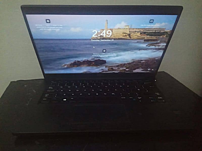 Dell Latitude 7390 0