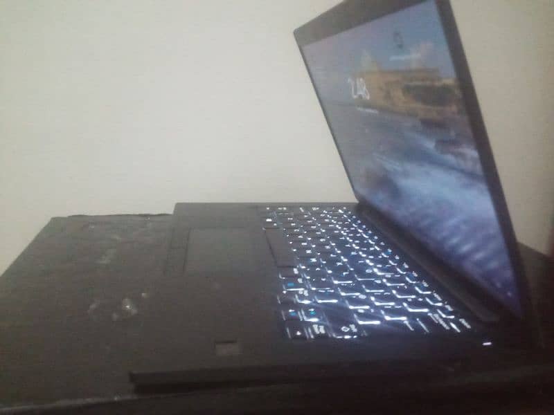 Dell Latitude 7390 3