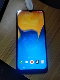 Samsung A20