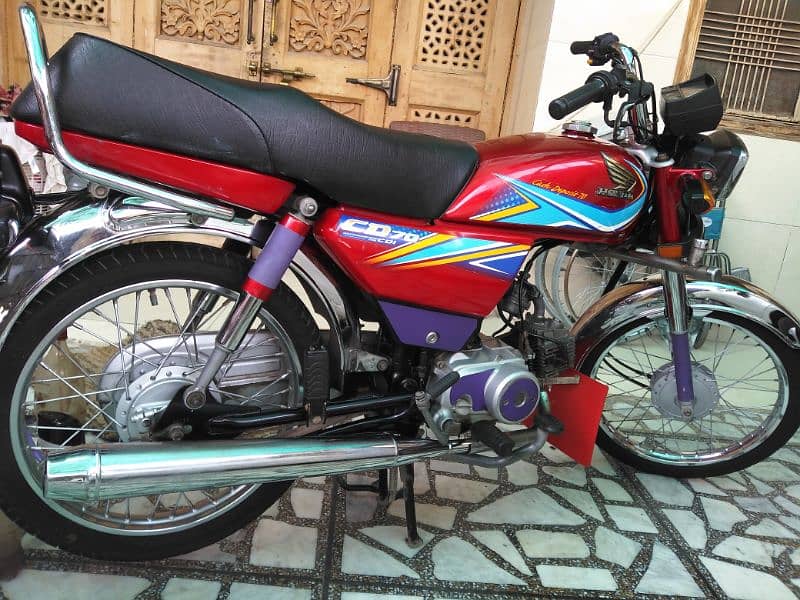 Honda CD 70 2019 4