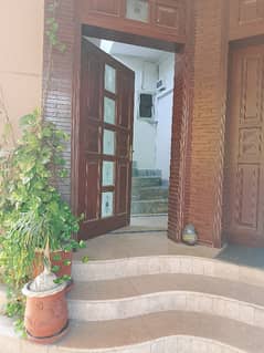 KANAL HOUSE - SECTOR E - DHA 2 - PORTION FOR RENT