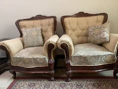 Chinioti 5 seater sofa set almost new