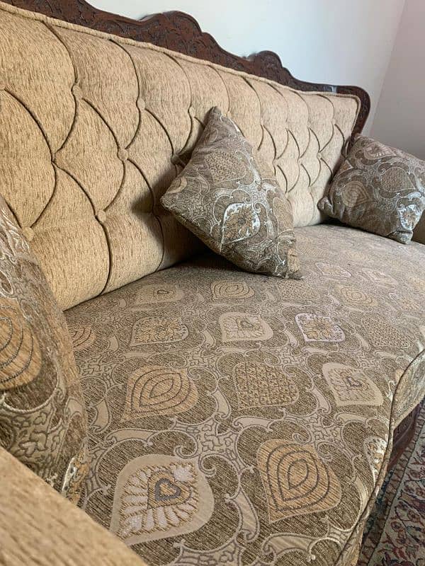 Chinioti 5 seater sofa set almost new 5