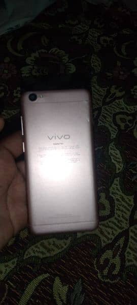 Vivo y55A 4gb ram 64memory 10by10 condition Lene rabata 03221504920 4