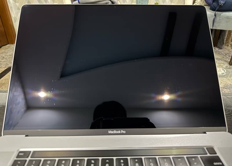 Macbook Pro 2019 16 inch 4