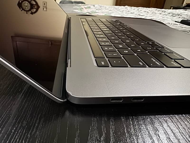 Macbook Pro 2019 16 inch 6