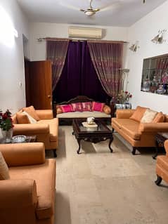 5 Marla Double Storey 5 Bed Facing Park Beautiful House For Sale in M Block Model Town Lahore 0