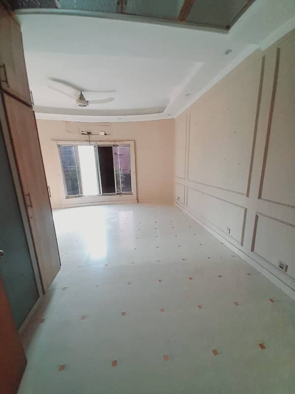 10 Marla Beatiful House With 4 Bedroom Available For Rent In K Block Model Town Lahore 1