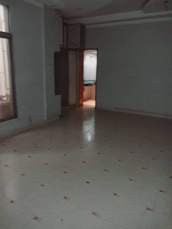 10 Marla Beatiful House With 4 Bedroom Available For Rent In K Block Model Town Lahore 8