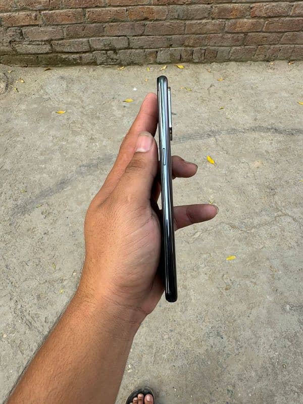 oppo f19pro 8/128. . . box charge 10/8.5 condition 1