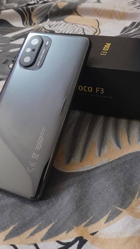 Poco F3 8/256 0