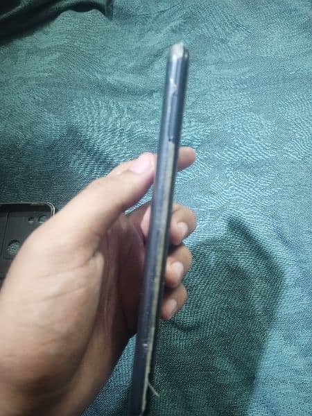 tecno spark 8C 1