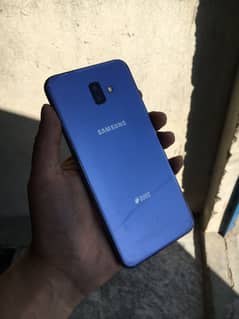 Samsung Galaxy J6+