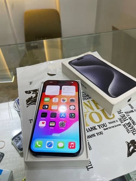 Iphone 15 pro max 245GB Factory Unlock 5