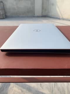 Dell Precision 5540 i7/9th Gen 16/512,4GB Nvidia Quadro T1000 4K Touch