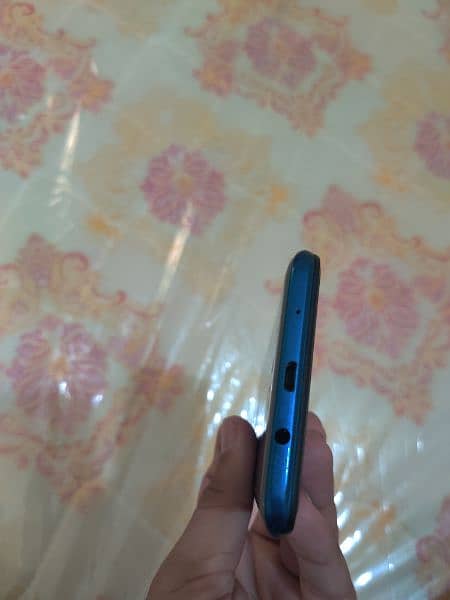 Infinix Hot 9 Play just screen glass cracked 6