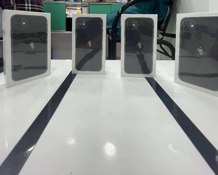 iphone 11 box pack 0