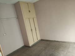 10MARLA CENTER PORTION FOR RENT IN ALLAMA IQBAL TOWN