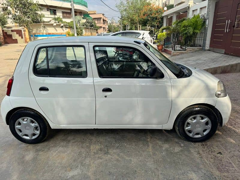 Daihatsu Esse 2007 1