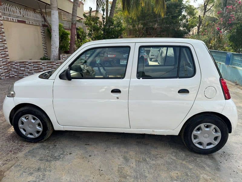 Daihatsu Esse 2007 3