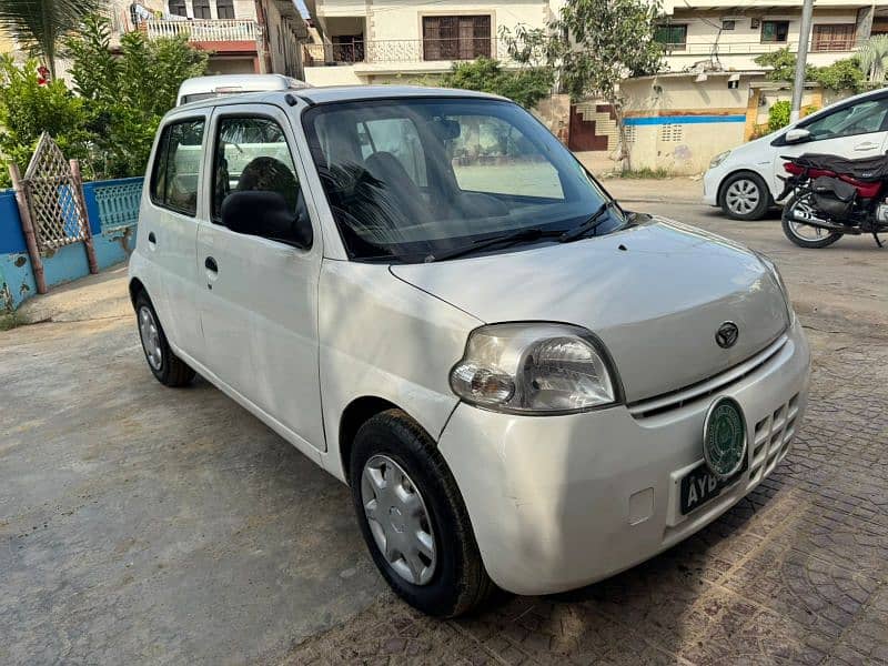 Daihatsu Esse 2007 4