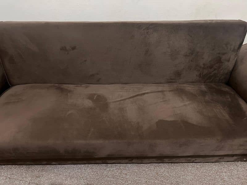 sofa comebed in brown velvet 1