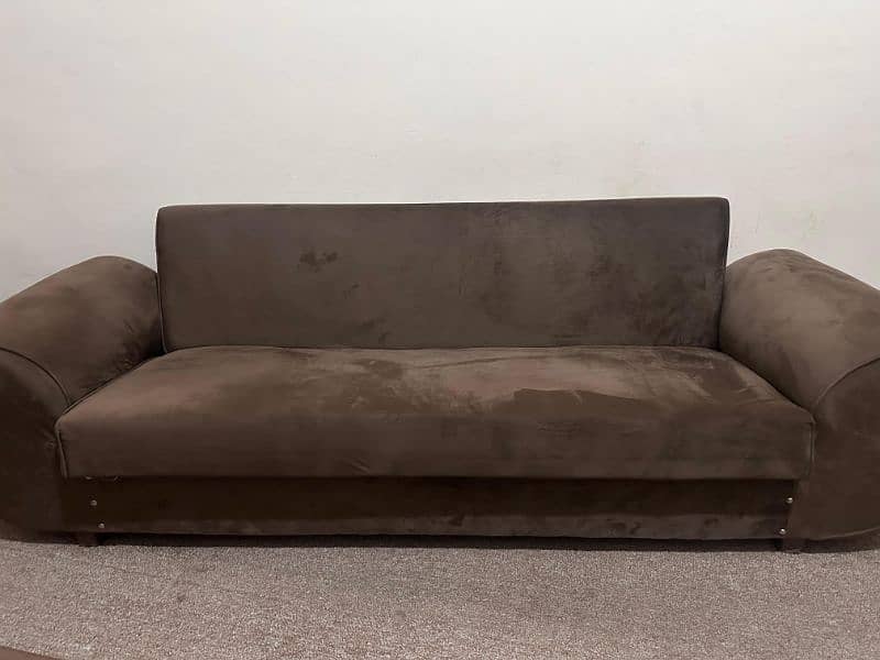 sofa comebed in brown velvet 2