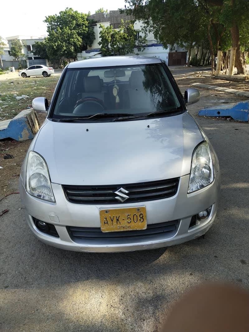 Suzuki Swift 2012 DLX ( Home use car in Good condition ) 3