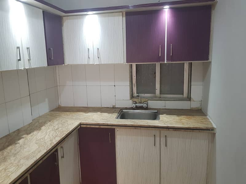 Flat For Rent 3 bedroom d d 5