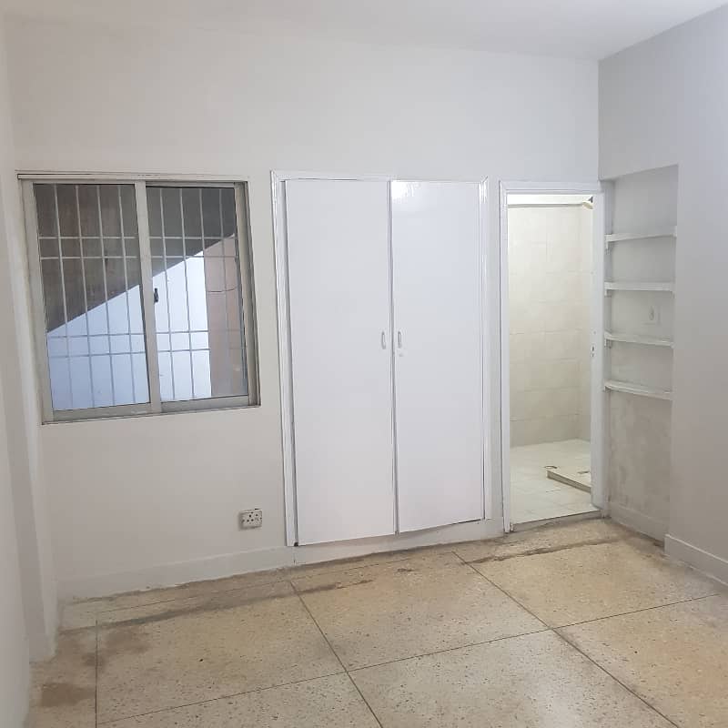 Flat For Rent 3 bedroom d d 9