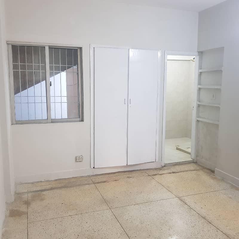 Flat For Rent 3 bedroom d d 10