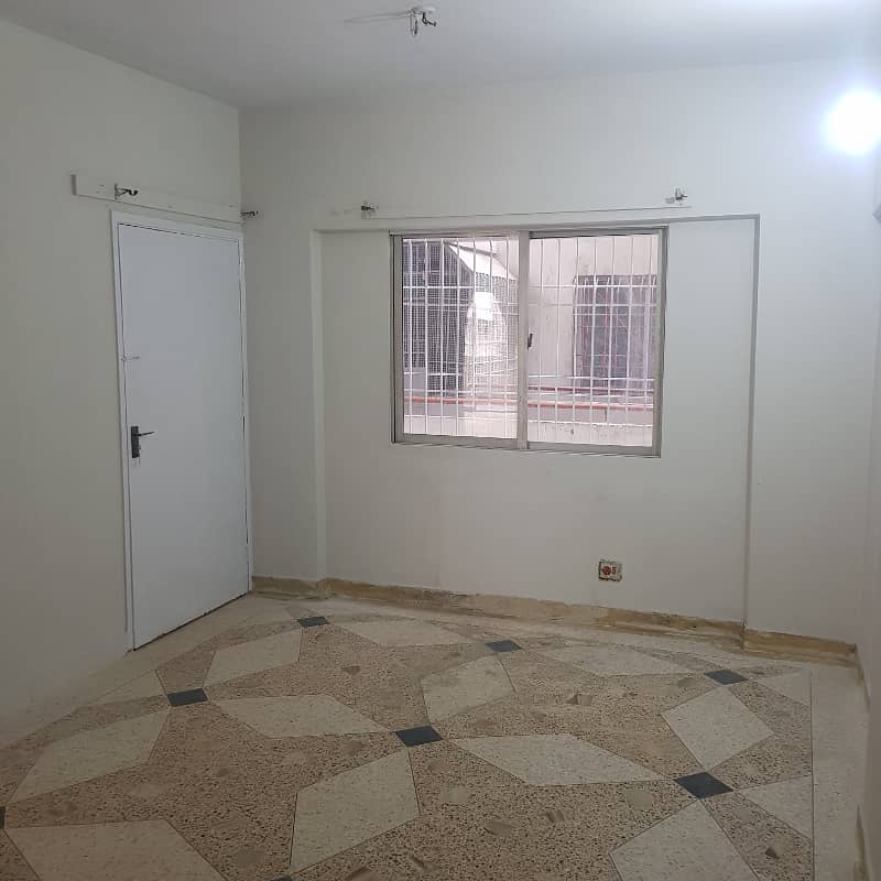 Flat For Rent 3 bedroom d d 23