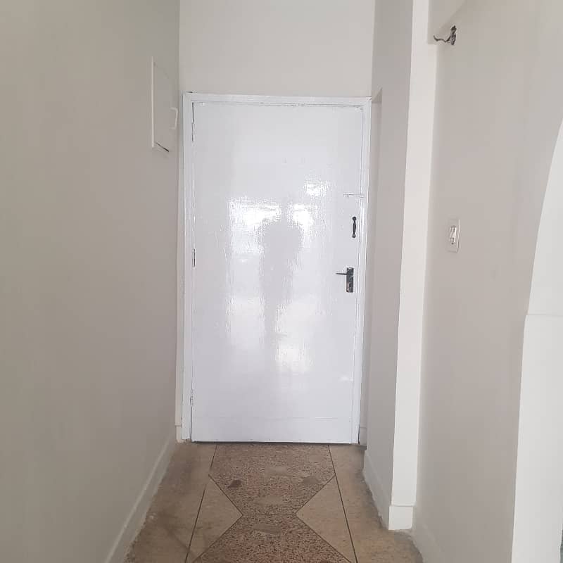 Flat For Rent 3 bedroom d d 29