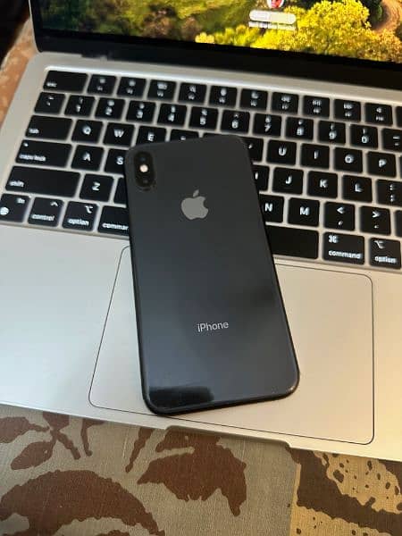 iPhone Xs 64Gb PTA Approved 3