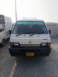 Mitsubishi L300