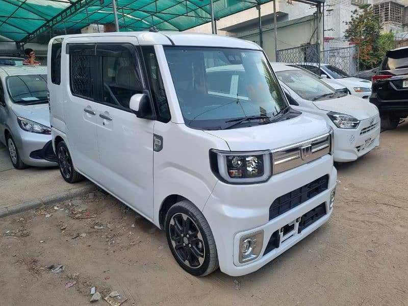 Daihatsu Wake 2021 15