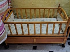 baby cot /wooden cot