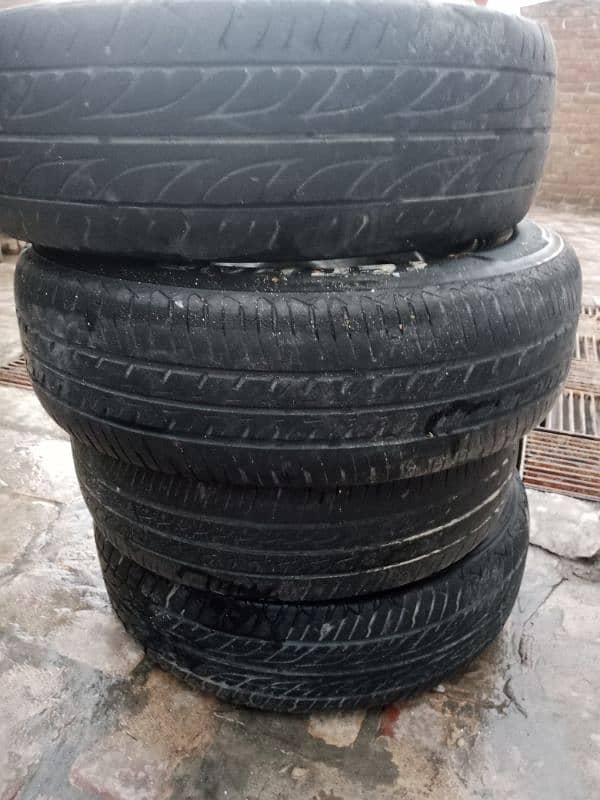 size 175/70 R 13  Rim tyers 2