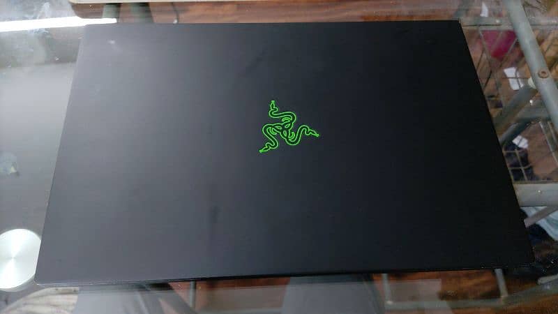 **Razer Blade 15 – i7-8750H, GTX 1070 Max-Q, FHD 240hz Gaming Laptop** 2