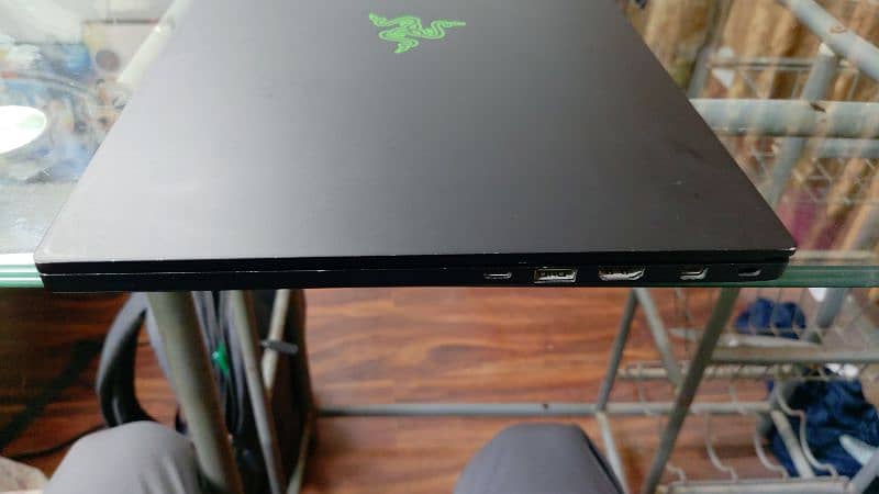 **Razer Blade 15 – i7-8750H, GTX 1070 Max-Q, FHD 240hz Gaming Laptop** 5