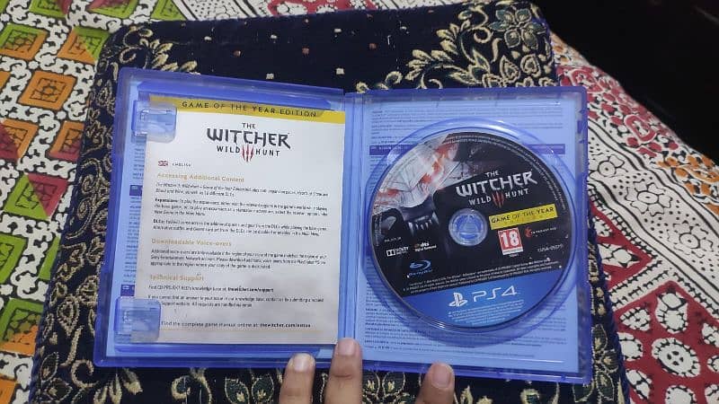 The Witcher 3 wild hunt (upgradable to ps5) 1